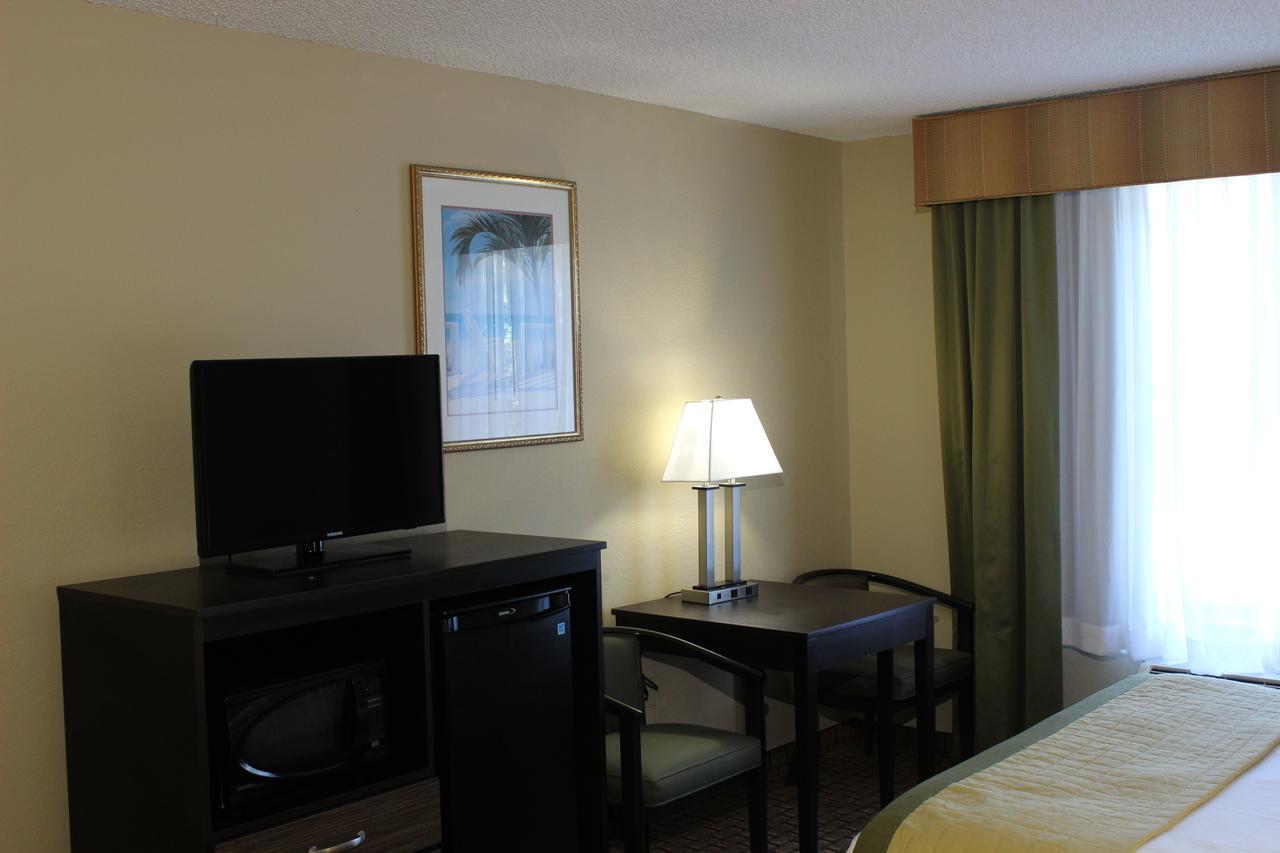 Baymont By Wyndham Fort Myers Airport Exteriér fotografie